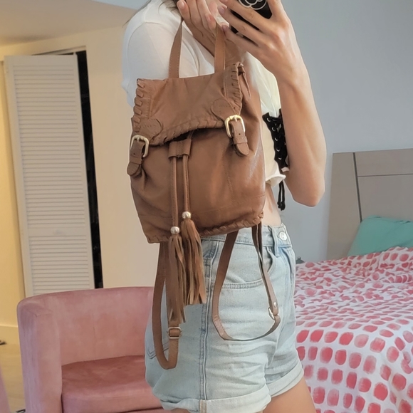 Leather Urbancode Brown Backpack in Vintage Style - Picture 6 of 8